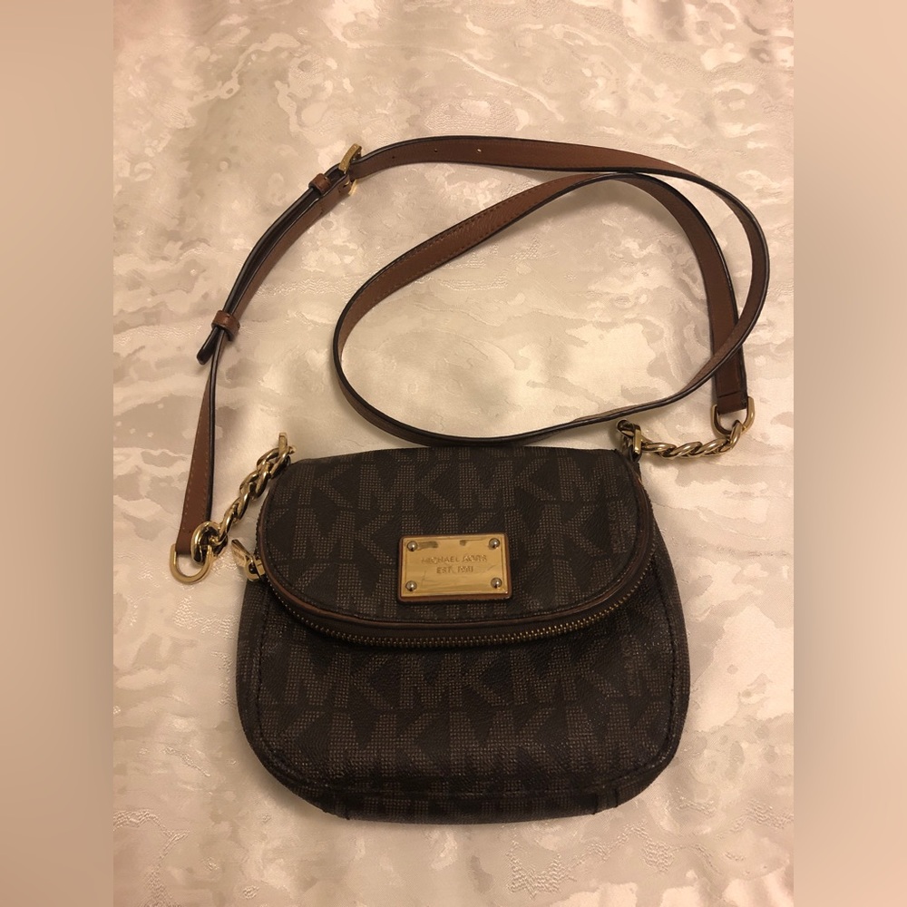 Michael Kors Crossbody purse